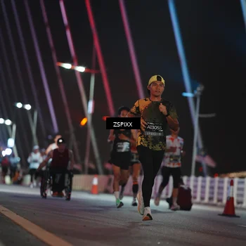Runner Photo 6158395