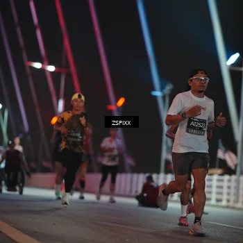 Runner Photo 6158396