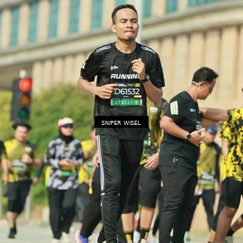Runner Photo 6158457
