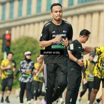 Runner Photo 6158466