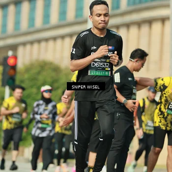Runner Photo 6158491