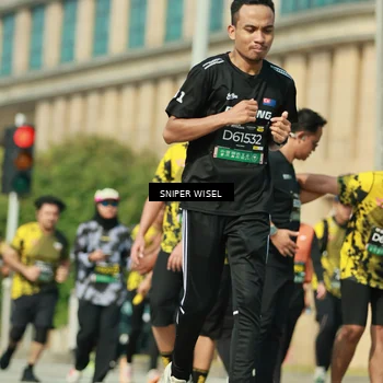 Runner Photo 6158493