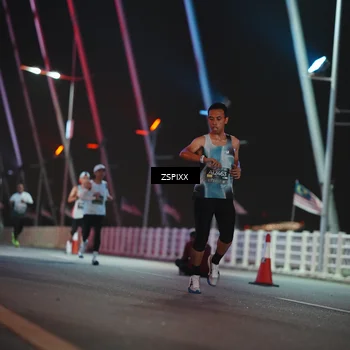 Runner Photo 6158497