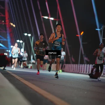 Runner Photo 6158505