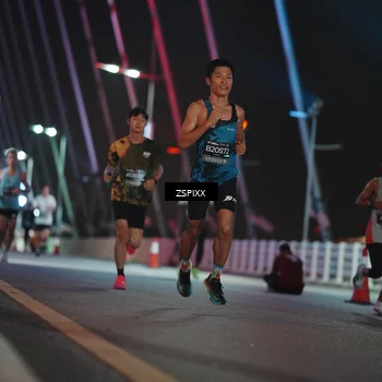 Runner Photo 6158552