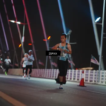 Runner Photo 6158555