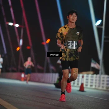 Runner Photo 6158615