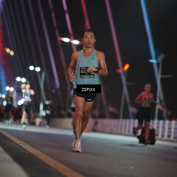 Runner Photo 6158618