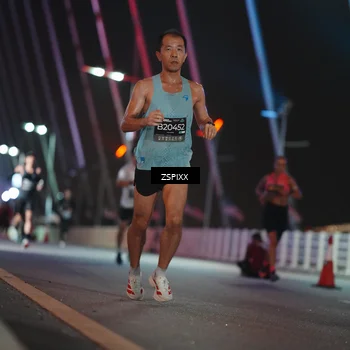 Runner Photo 6158633