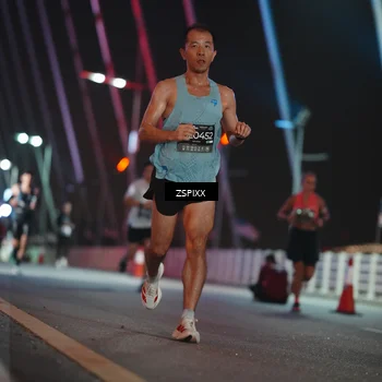 Runner Photo 6158645