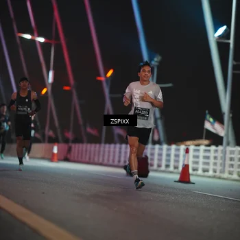 Runner Photo 6158690