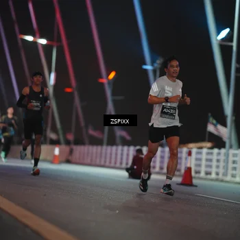 Runner Photo 6158708