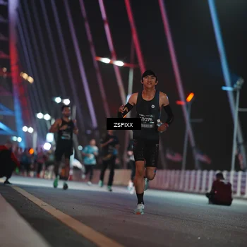 Runner Photo 6158729