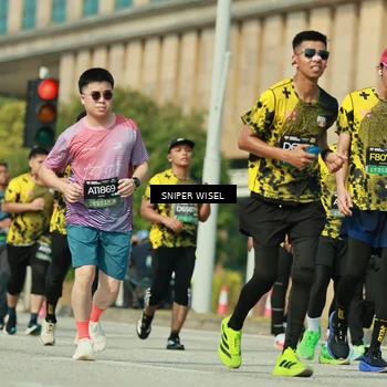 Runner Photo 6158767