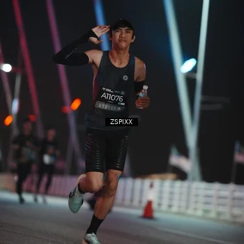 Runner Photo 6158788