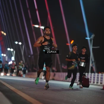 Runner Photo 6158813