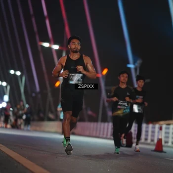 Runner Photo 6158815