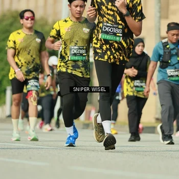 Runner Photo 6158817