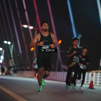 Runner Photo 6158821