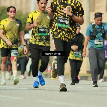 Runner Photo 6158843