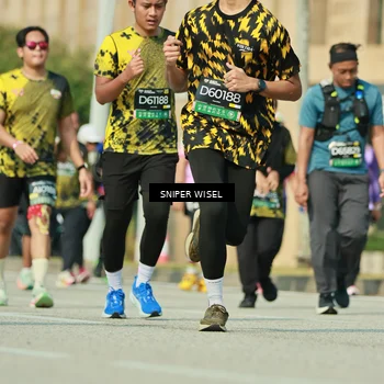 Runner Photo 6158845