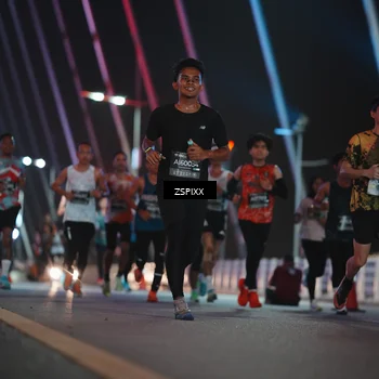Runner Photo 6158877