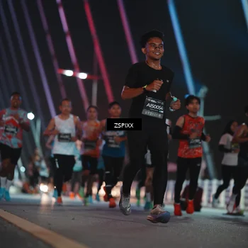 Runner Photo 6158886