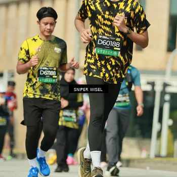 Runner Photo 6158945
