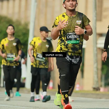 Runner Photo 6158987