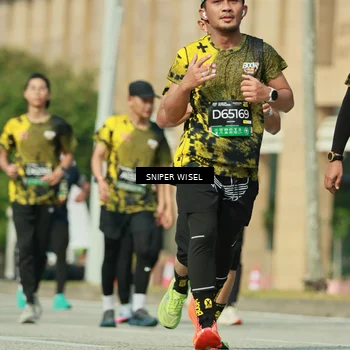 Runner Photo 6158991