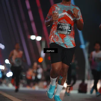 Runner Photo 6159069