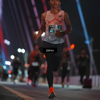 Runner Photo 6159108