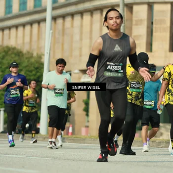 Runner Photo 6159493