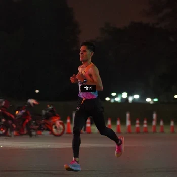 Runner Photo 6159887