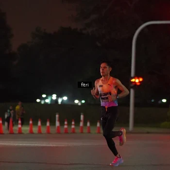Runner Photo 6159892