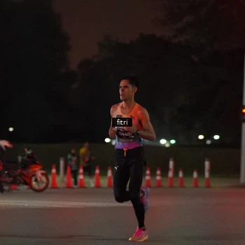 Runner Photo 6159900