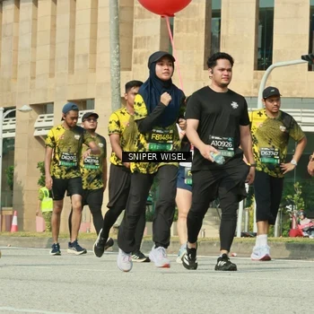 Runner Photo 6159907