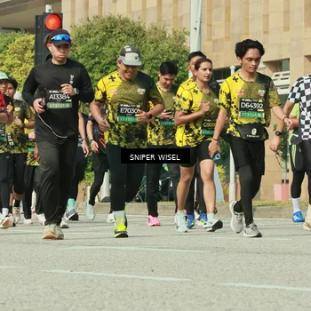 Runner Photo 6160070