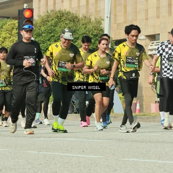 Runner Photo 6160071
