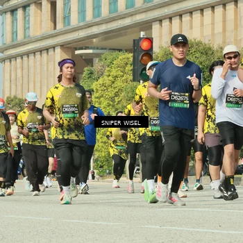 Runner Photo 6160089