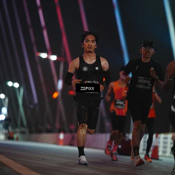 Runner Photo 6160105