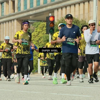 Runner Photo 6160111