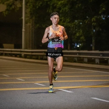 Runner Photo 6160160