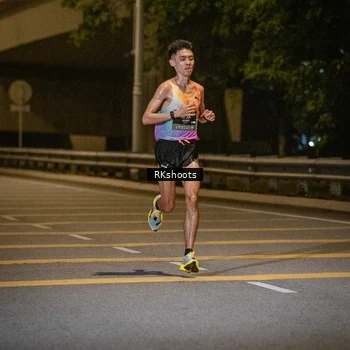 Runner Photo 6160162