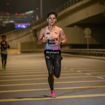 Runner Photo 6160172