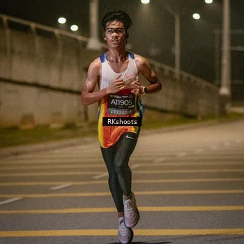 Runner Photo 6160244