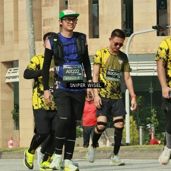 Runner Photo 6160424