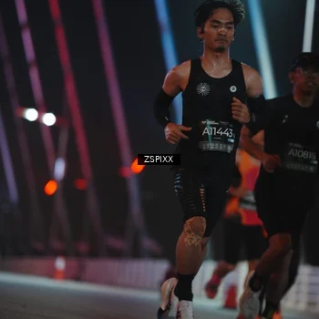 Runner Photo 6160429
