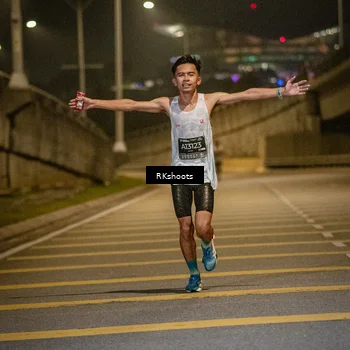 Runner Photo 6160436