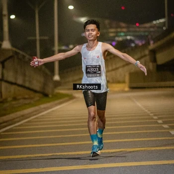Runner Photo 6160437